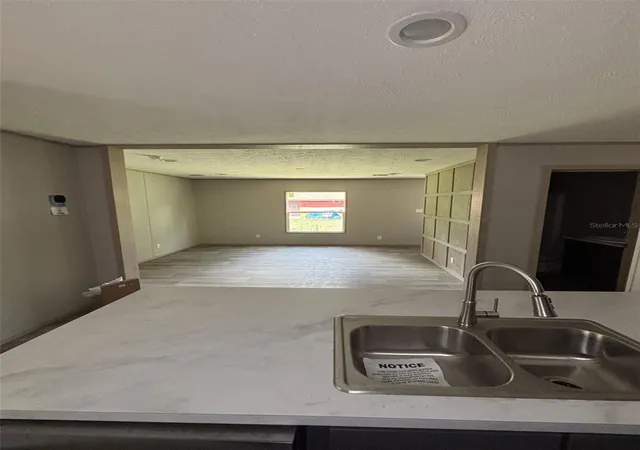 Photo 4 of Single family home for sale at 175 Smith St, Mulberry, FL 33860 | MLS# A4700435 | Listing updated on 2026-10-01