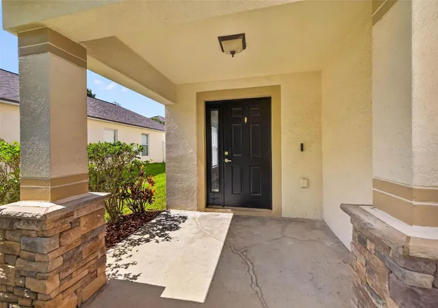 Photo 3 of Single family home for sale at 10717 Shady Preserve Dr, Riverview, FL 33579 | MLS# TB8530583 | Listing updated on 2026-07-21