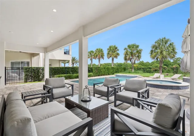 Photo 4 of Single family home for sale at 972 Jack Nicklaus Ct, Kissimmee, FL 34747 | MLS# O6426361 | Listing updated on 2026-09-01