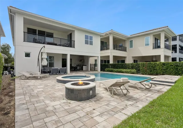 Photo 5 of Single family home for sale at 972 Jack Nicklaus Ct, Kissimmee, FL 34747 | MLS# O6426361 | Listing updated on 2026-09-01
