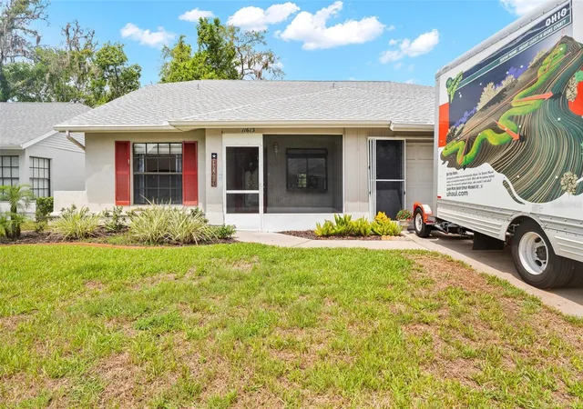 Photo 1 of Single family home for sale at 11613 Pear Tree Dr, New Port Richey, FL 34654 | MLS# W7887786 | Listing updated on 2026-10-01