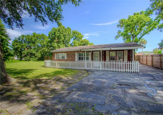2nd image of 1026 Sarita St, Sanford, FL 32773 | MLS# O6426365
