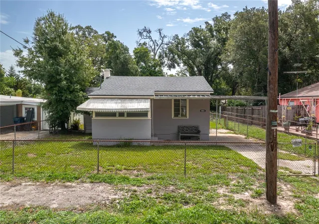 Photo 2 of Single family home for sale at 3905 N Clearfield Ave, Tampa, FL 33603 | MLS# L4963607 | Listing updated on 2026-09-14
