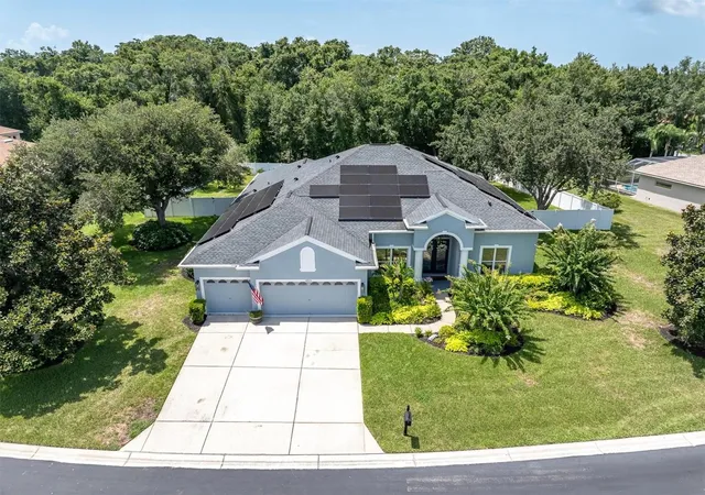 Photo 2 of Single family home for sale at 1805 Mountain Ash Way, New Port Richey, FL 34655 | MLS# W7887790 | Listing updated on 2026-09-02
