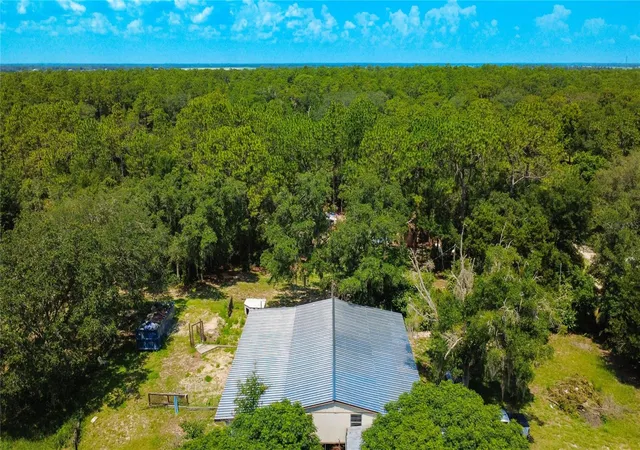 Photo 3 of Manufactured home for sale at 13300 SW 91st Place, Dunnellon, FL 34432 | MLS# A4700454 | Listing updated on 2026-10-09