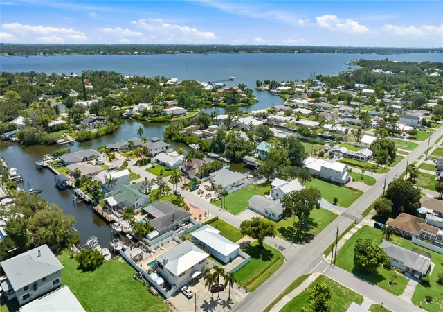 3rd image of 912 21St St W, Palmetto, FL 34221 | MLS# A4700456