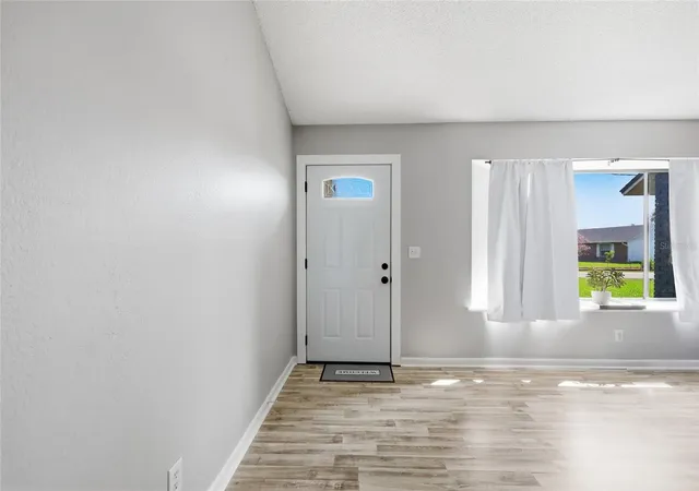 5th image of 2643 Salters Ct, Deltona, FL 32738 | MLS# O6426405