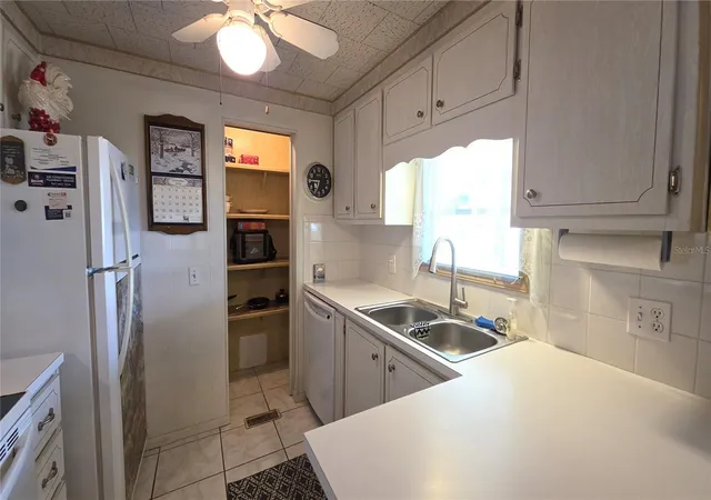 4th image of 5406 Bali Ct, Bradenton, FL 34207 | MLS# A4700463