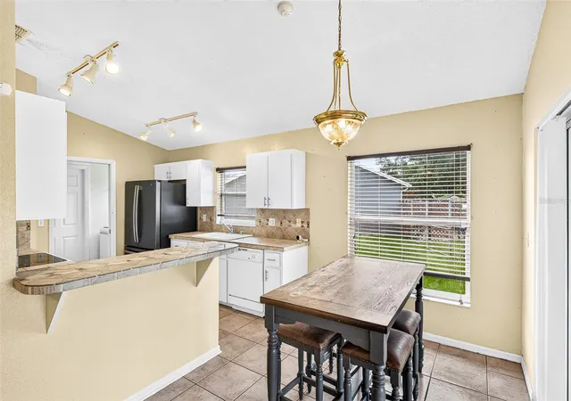 Photo 4 of Single family home for sale at 232 Kings Pond Ave, Winter Haven, FL 33880 | MLS# P4939355 | Listing updated on 2026-10-08
