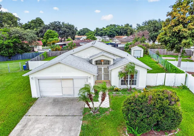 Photo 1 of Single family home for sale at 232 Kings Pond Ave, Winter Haven, FL 33880 | MLS# P4939355 | Listing updated on 2026-10-08