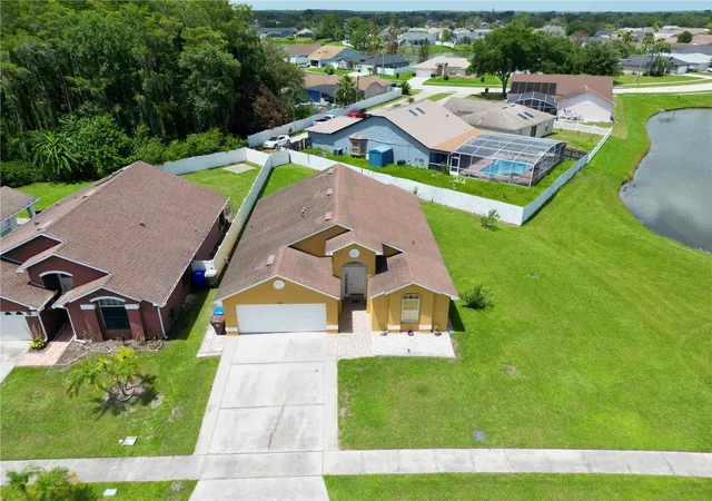 Photo 3 of Single family home for sale at 2169 Remington Pointe Blvd, Kissimmee, FL 34743 | MLS# S5154020 | Listing updated on 2026-09-06