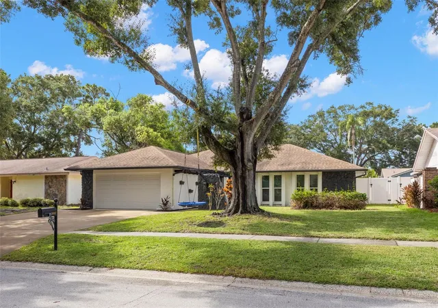 2nd image of 3097 Haverford Dr, Clearwater, FL 33761 | MLS# TB8530649