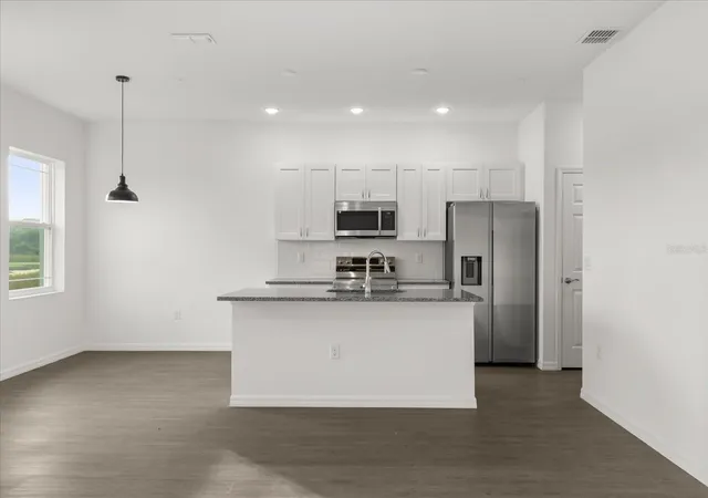 Photo 3 of Sale Pending at 915 Lakefront Village Dr, Clermont, FL 34711 | MLS# S5154021 | Listing updated on 2026-08-21