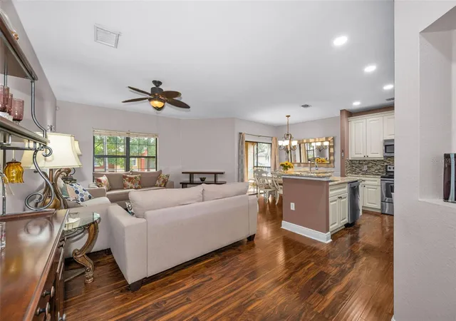 Photo 4 of Condo for sale at 2199 Chianti Pl #925, Palm Harbor, FL 34683 | MLS# TB8530654 | Listing updated on 2026-09-06