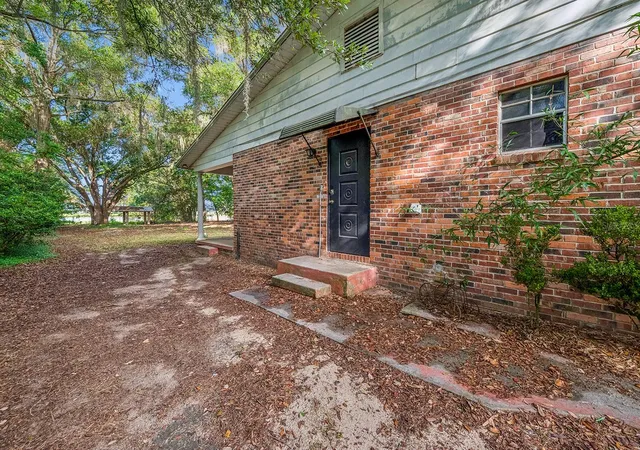 Photo 3 of Single family home for sale at 7908 Lake Geneva Ln, Keystone Heights, FL 32656 | MLS# GC542078 | Listing updated on 2026-07-20