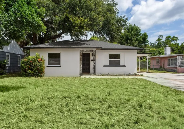 Photo 2 of Single family home for sale at 1421 26th Avenue S, St Petersburg, FL 33705 | MLS# TB8530656 | Listing updated on 2026-10-02