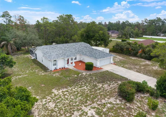 3rd image of 7401 Blackbird Ave, Weeki Wachee, FL 34613 | MLS# W7887795
