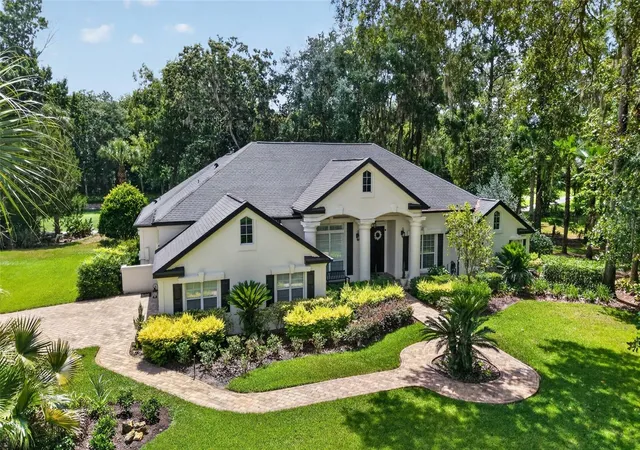 1st image of 7050 Se 12th Cir, Ocala, FL 34480 | MLS# OM728774