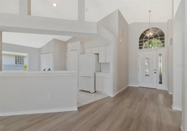 Photo 4 of Single family home for sale at 8512 Heyward Rd, Tampa, FL 33635 | MLS# TB8530669 | Listing updated on 2026-10-28