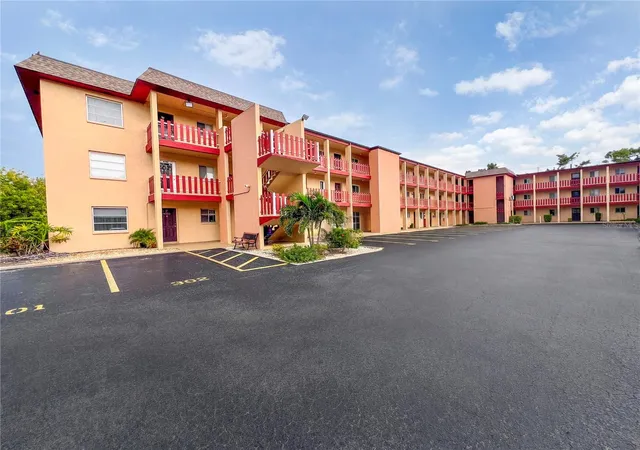 Condo for sale at 4204 Heron Way #B304, BRADENTON, FL 34205 | MLS# A4700471