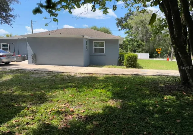 Photo 4 of Single family home for sale at 703 E Hamilton Ave, Tampa, FL 33604 | MLS# TB8530687 | Listing updated on 2026-08-25