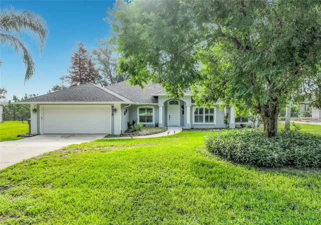 Photo 3 of Single family home for sale at 9418 Meadow Crst Ln, Clermont, FL 34711 | MLS# O6426445 | Listing updated on 2026-10-22