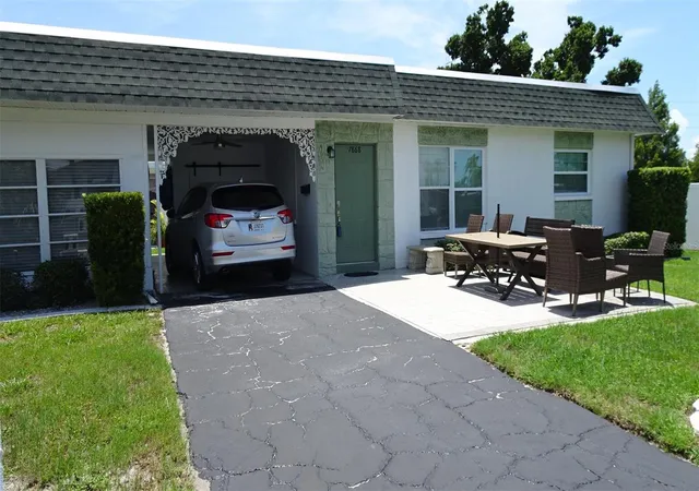 Photo 2 of Condo for sale at 7868 40th Avenue N #7868, Saint Petersburg, FL 33709 | MLS# TB8530698 | Listing updated on 2026-09-13