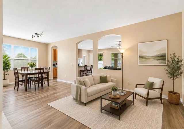 Photo 2 of Single family home for sale at 211 Fairmont Dr, Spring Hill, FL 34609 | MLS# TB8530706 | Listing updated on 2026-08-30