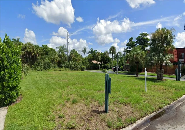 Photo 1 of Land for sale at 11954 Quail Run Dr, Fort Myers, FL 33908 | MLS# O6426456 | Listing updated on 2026-09-18