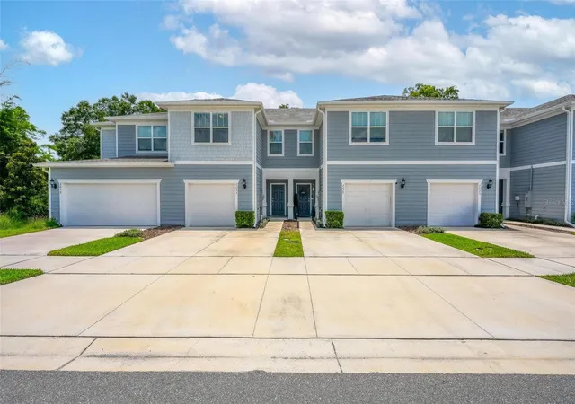 Photo 3 of Townhouse for sale at 2033 Canny Cvs, Winter Park, FL 32792 | MLS# O6426457 | Listing updated on 2026-10-06