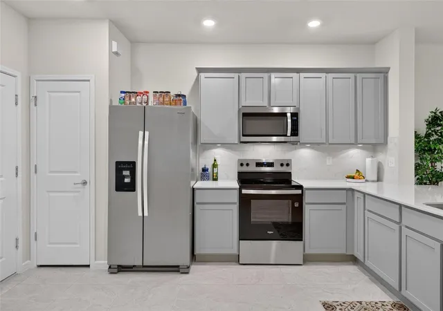 Photo 4 of Townhouse for sale at 2033 Canny Cvs, Winter Park, FL 32792 | MLS# O6426457 | Listing updated on 2026-10-06