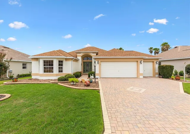 Photo 3 of Sale Pending at 2757 Day Lily Run, Lady Lake, FL 32162 | MLS# G5115291 | Listing updated on 2026-10-08