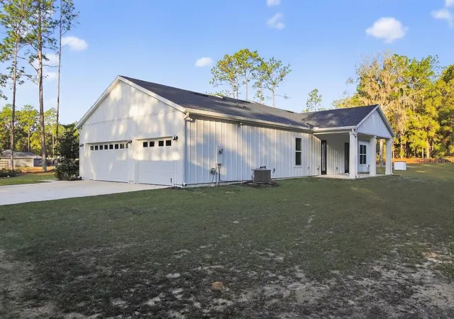 Photo 3 of Sale Pending at 5859 Sw 129th Terrace Rd, Ocala, FL 34481 | MLS# TB8530724 | Listing updated on 2026-08-24