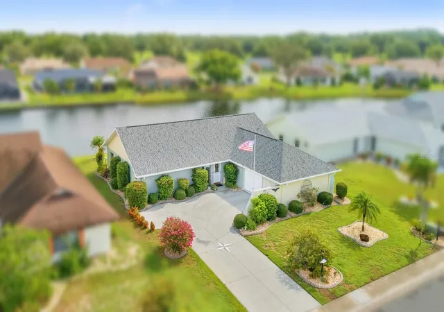 Photo 1 of Single family home for sale at 2023 El Rancho Dr, Sun City Center, FL 33573 | MLS# TB8530745 | Listing updated on 2026-09-15