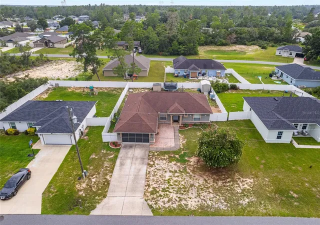 Photo 3 of Single family home for sale at 16900 SW 42nd Avenue Rd, Ocala, FL 34473 | MLS# OM728786 | Listing updated on 2026-08-06