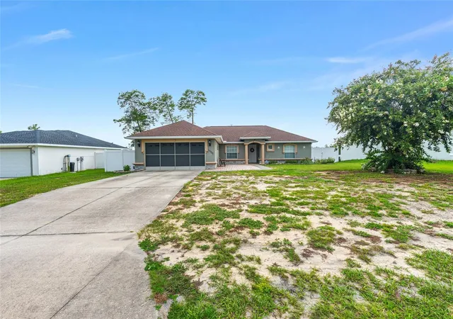 Photo 5 of Single family home for sale at 16900 SW 42nd Avenue Rd, Ocala, FL 34473 | MLS# OM728786 | Listing updated on 2026-08-06