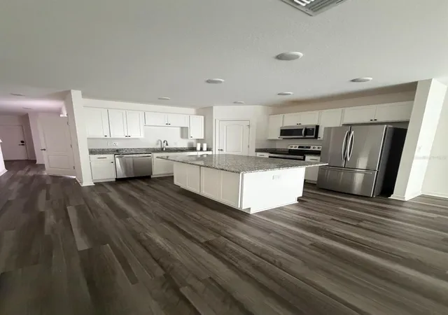 Photo 3 of Townhouse for sale at 4743 Deer Trak St, Tampa, FL 33610 | MLS# TB8530749 | Listing updated on 2026-09-26