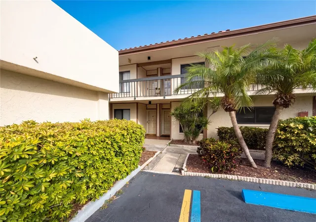 Photo 1 of Condo for sale at 6219 Palma Del Mar Blvd S #114, Saint Petersburg, FL 33715 | MLS# O6426467 | Listing updated on 2026-09-15