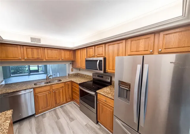 Photo 4 of Condo for sale at 6219 Palma Del Mar Blvd S #114, Saint Petersburg, FL 33715 | MLS# O6426467 | Listing updated on 2026-09-15