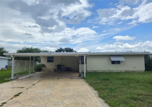 1st image of 6605 Ne 1st Ln, Ocala, FL 34470 | MLS# OM728787