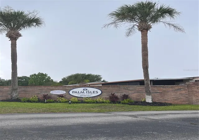 3rd image of 1504 Hawaiian Palm Ln, Apopka, FL 32712 | MLS# O6426468