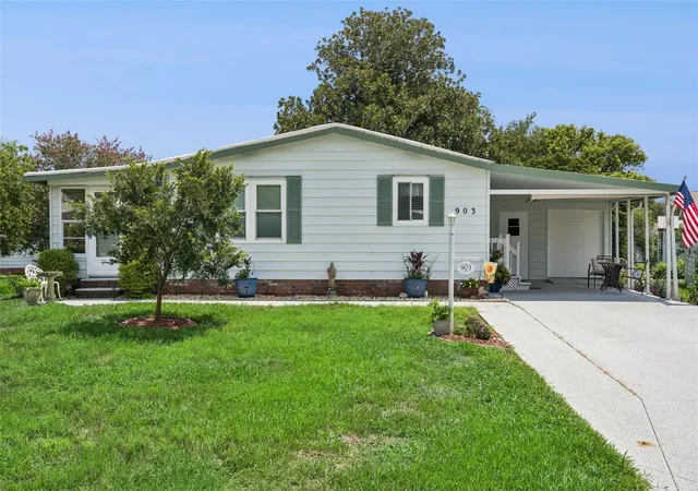 1st image of 903 Oleander St, Lady Lake, FL 32159 | MLS# O6426471