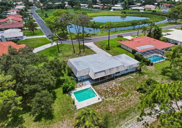 3rd image of 427 Rubens Dr, Nokomis, FL 34275 | MLS# A4700484