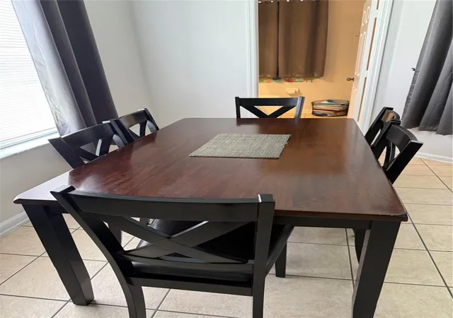 Photo 3 of Single family home for sale at 8105 Sun Palm Dr, Kissimmee, FL 34747 | MLS# S5154030 | Listing updated on 2026-07-21