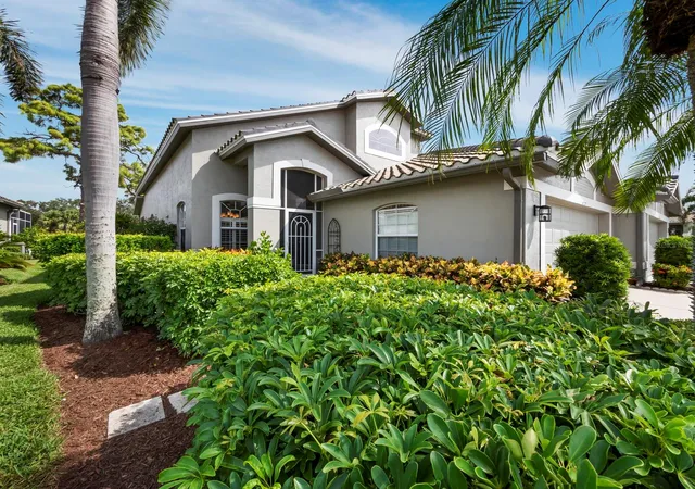 Photo 3 of Single family home for sale at 8737 Pebble Crk Ln, Sarasota, FL 34238 | MLS# A4700486 | Listing updated on 2026-09-15