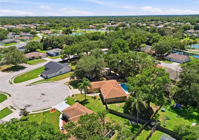 4th image of 2614 Sundance Ct, Mulberry, FL 33860 | MLS# P4939359