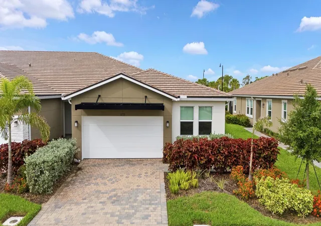 Photo 2 of Single family home for sale at 12371 Hearts Ease St, Venice, FL 34293 | MLS# A4700489 | Listing updated on 2026-08-11