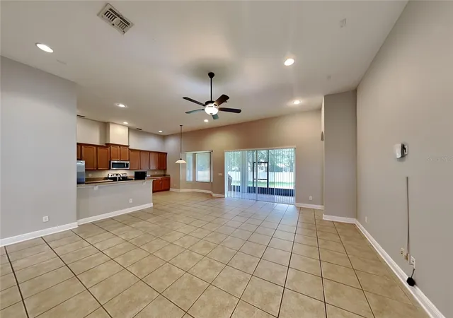 4th image of 6190 Hedgesparrows Ln, Sanford, FL 32771 | MLS# O6426478