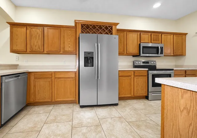 Photo 3 of Single family home for sale at 1602 Tail Feather Dr, Kissimmee, FL 34746 | MLS# S5154034 | Listing updated on 2026-09-28