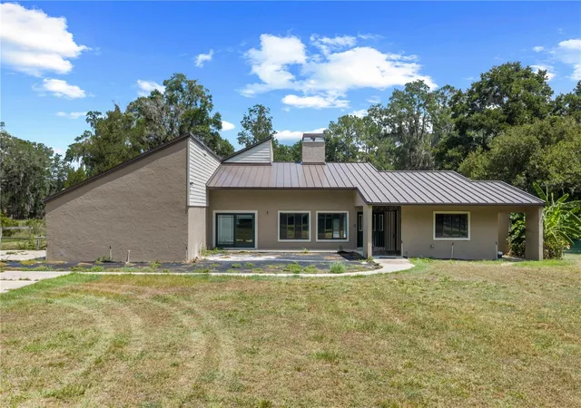 Single family home for sale at 3261 SE 41st Place, OCALA, FL 34480 | MLS# OM728800